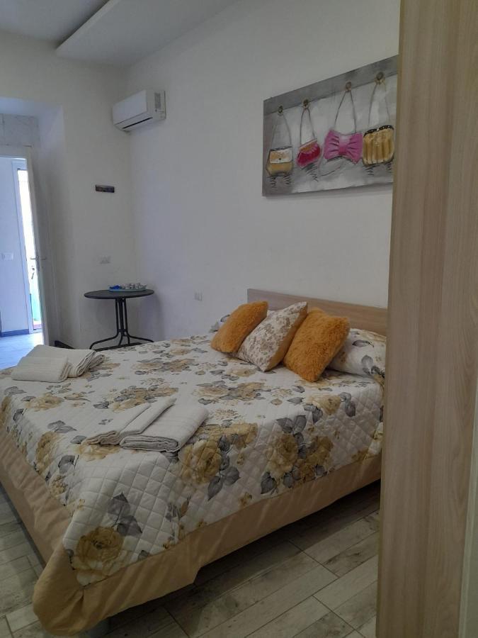 La Dimora Di Rosy Otel Napoli Dış mekan fotoğraf